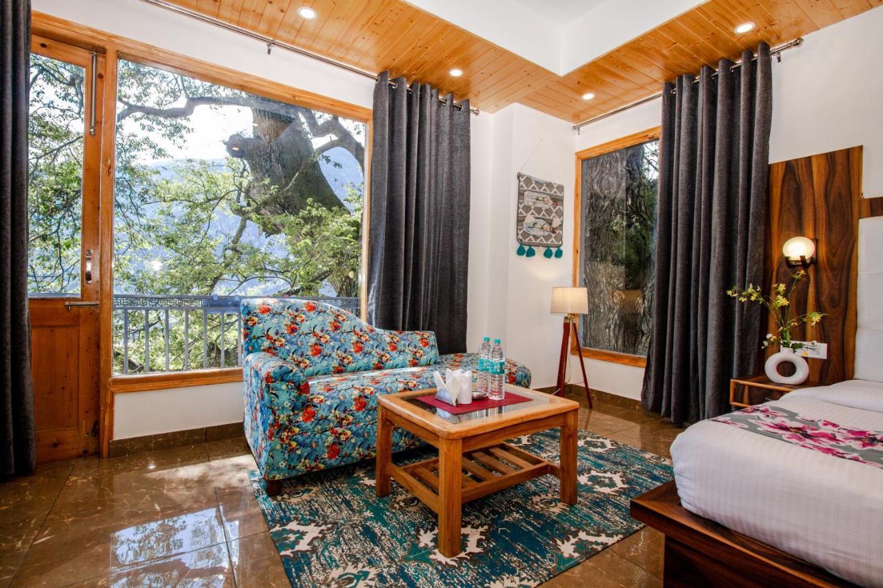 Eden Oaks Hotel Manali  Exterior photo