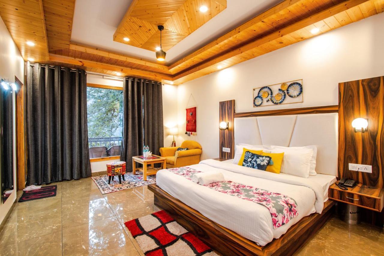 Eden Oaks Hotel Manali  Exterior photo
